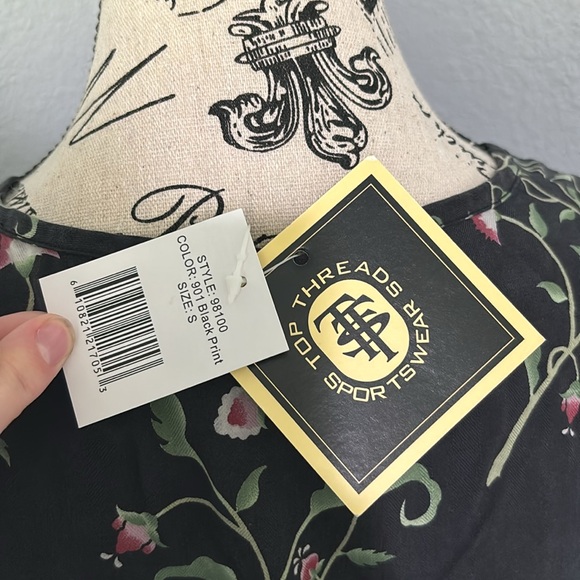 100% SILK Top Threads Sportswear Resort Wear Tank Black w/ Floral Pattern Small - Picture 6 of 12